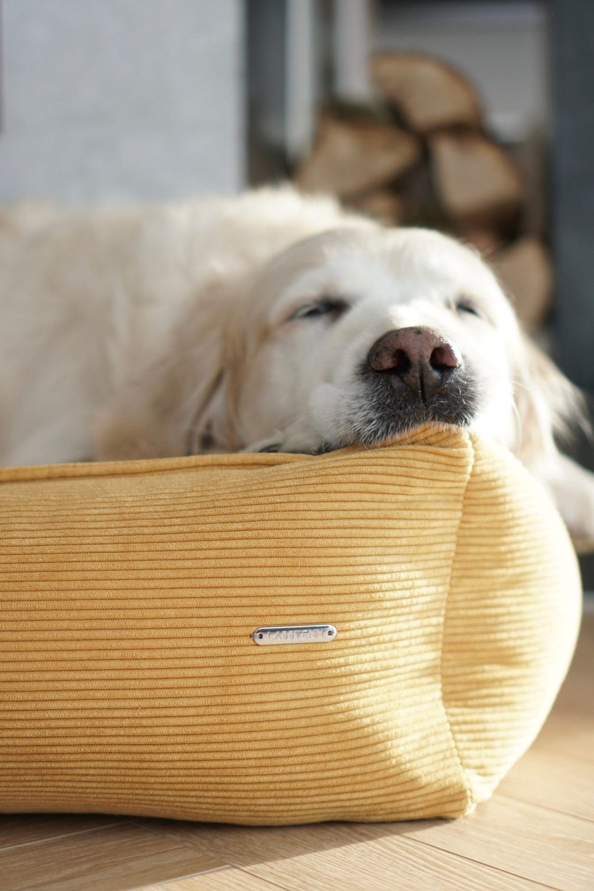 Strippo Dog Bed - Honey 